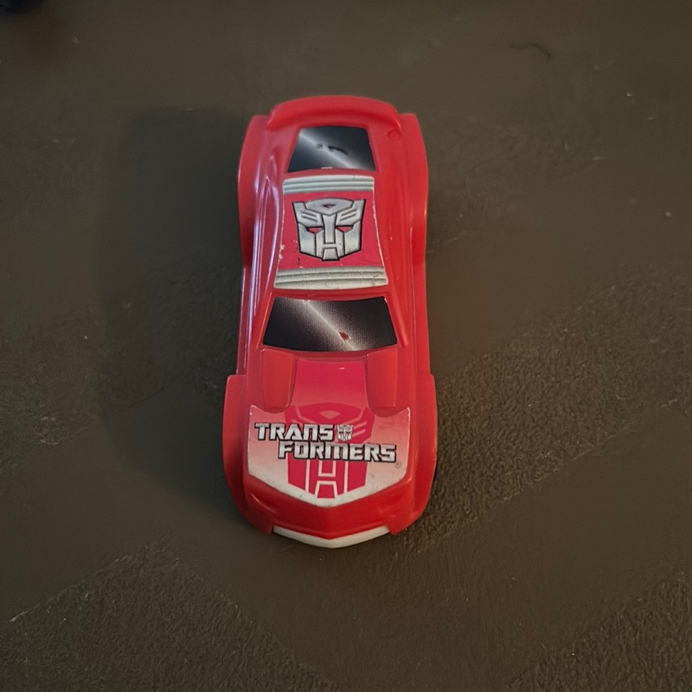Macdonald’s Transformers car toy